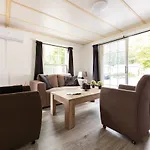 Chalet 16, Geniet De Rust, & Gratis Parkeren! Oisterwijk