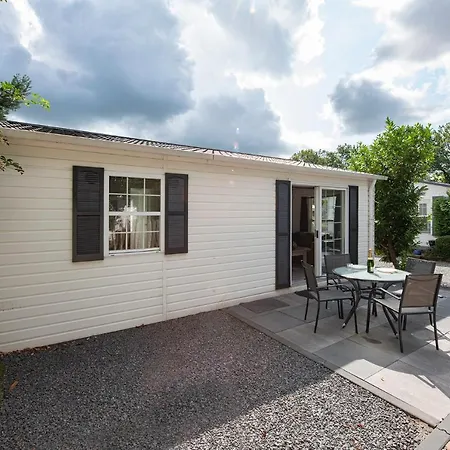 Chalet 16, Geniet De Rust, & Gratis Parkeren!