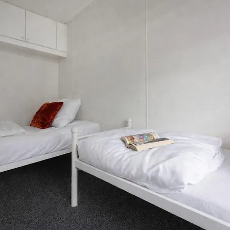 16, Geniet De Rust, & Gratis Parkeren! Chalet *