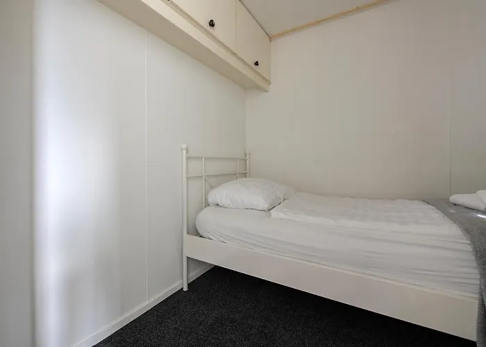 16, Geniet De Rust, & Gratis Parkeren! 木屋 *