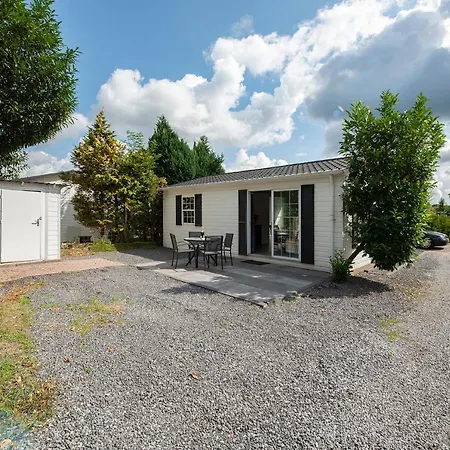 16, Geniet De Rust, & Gratis Parkeren! * أويسترفايك