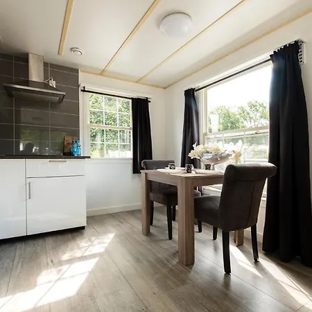 شاليه 16, Geniet De Rust, & Gratis Parkeren!