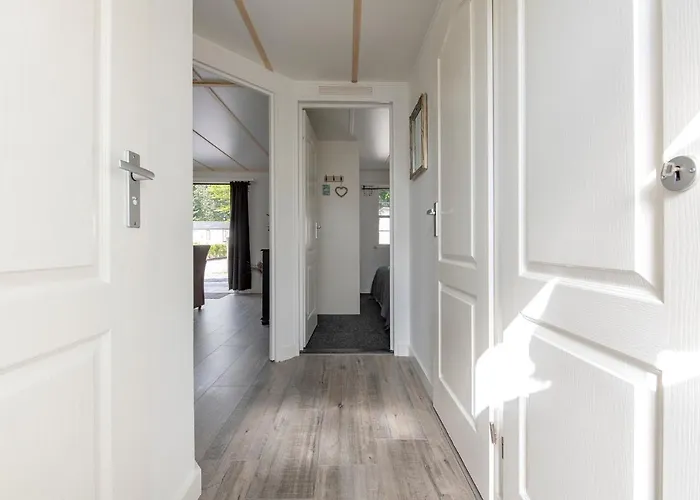 16, Geniet De Rust, & Gratis Parkeren! Σαλέ *